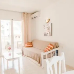 https://apartamentos-torres-cardona.balearic-islands.net